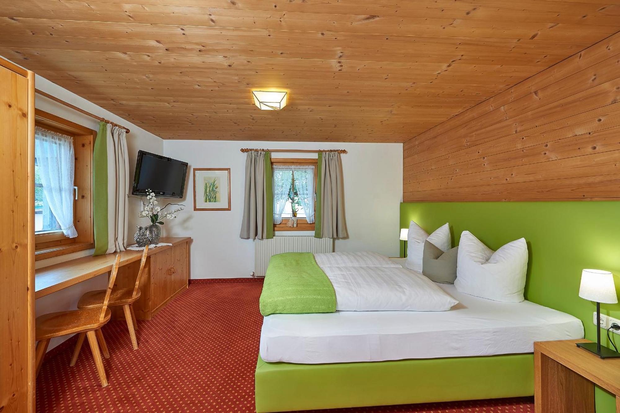 Hotel Steiger Нойкирхен-ам-Гросфенедигер Номер фото